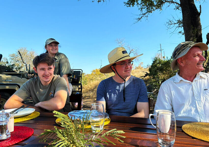 What To Expect - Lodge Experiences